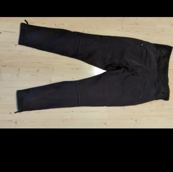 Maternity pants - Picture 3 of 3